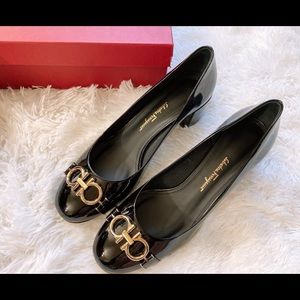 NWT - Salvatore Ferragamo, Sz 8.5- Authentic 100% (No Box)